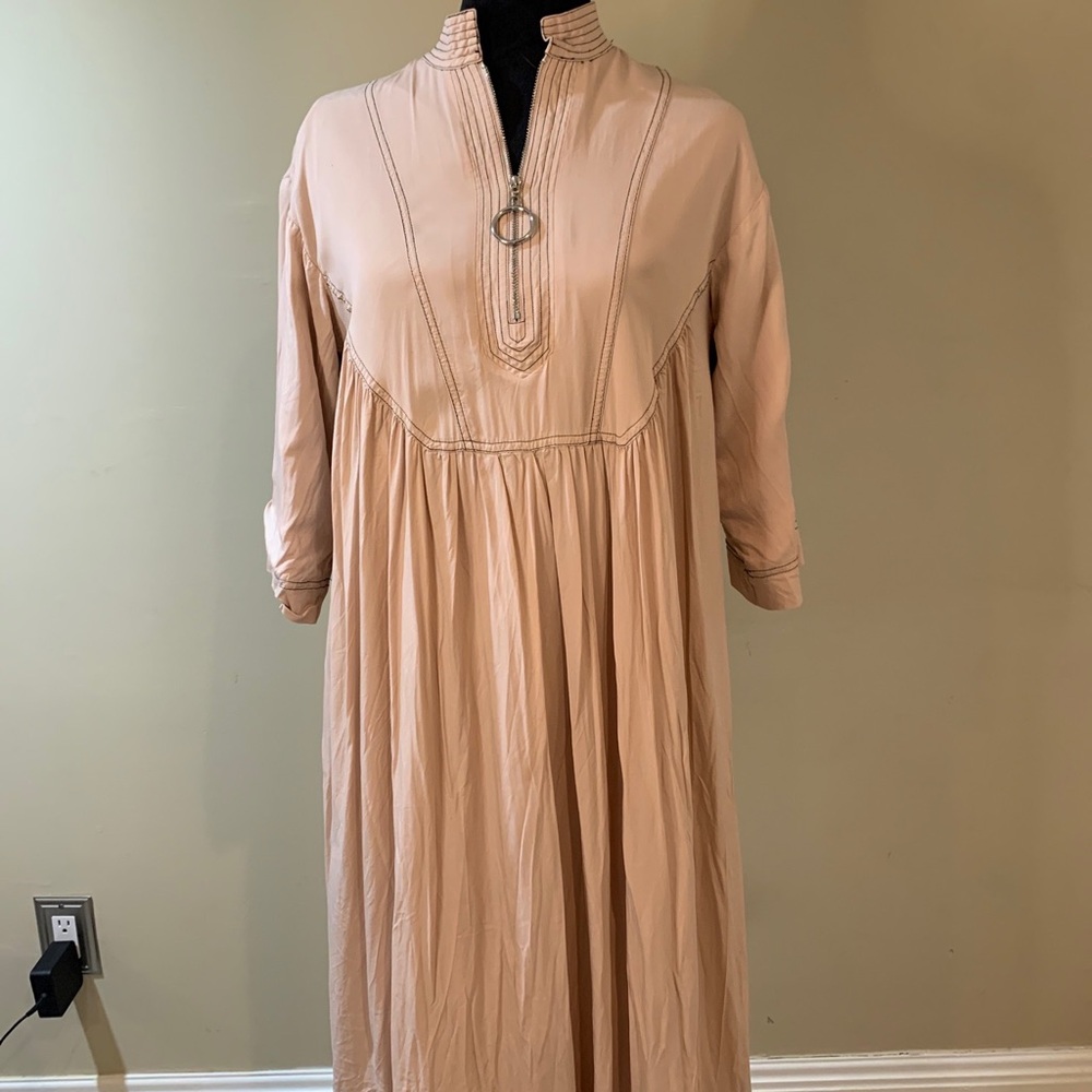 MDRN peach midi dress sz Small